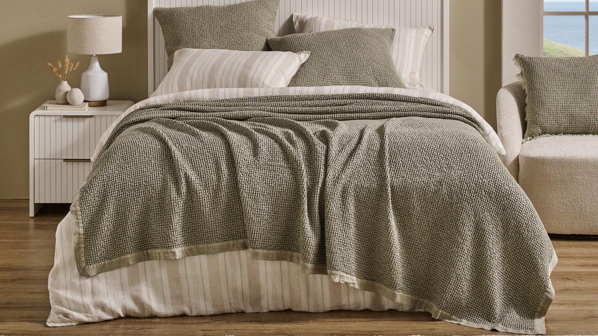 L'Avenue Lifestyle Kirra Waffle Blanket