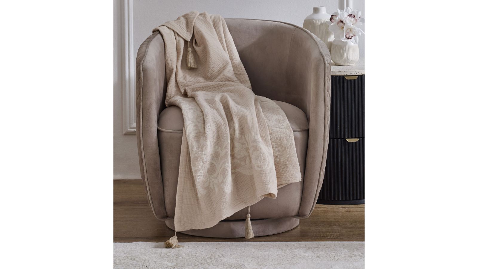 L'Avenue Luxury Florence Beige Throw