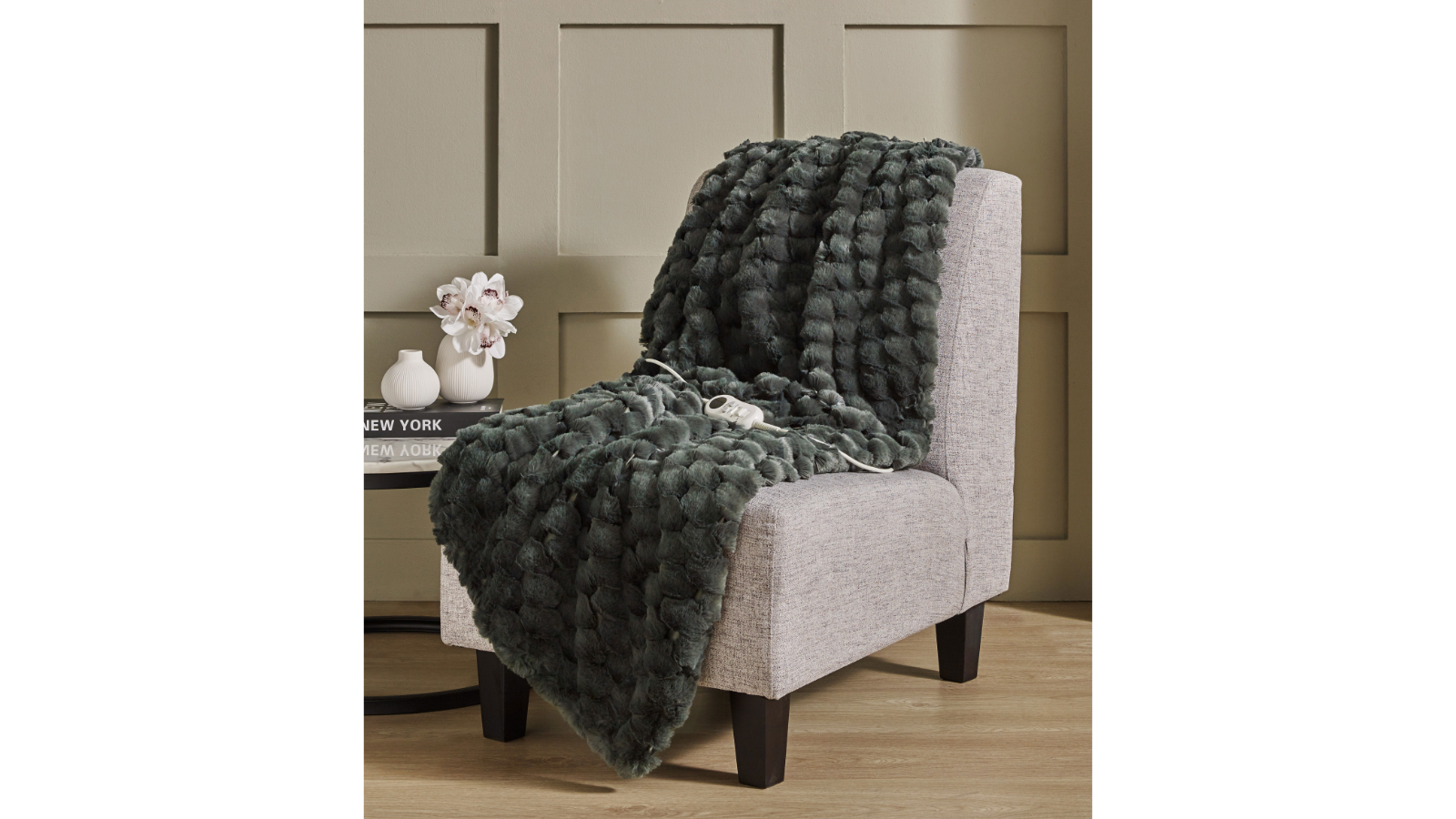 L'Avenue Luxury Zane Pine Heated Throw - Large