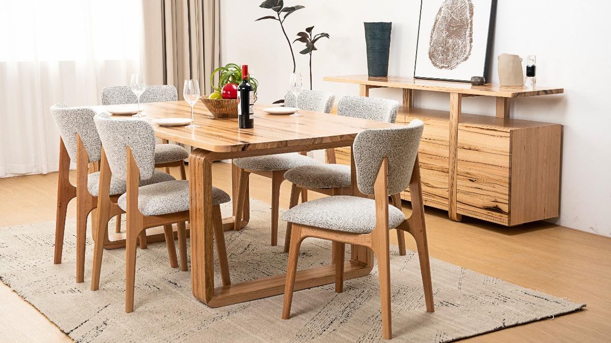 Smithton Dining Table Set