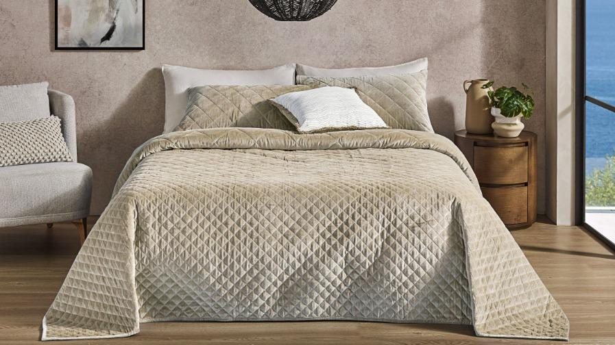 L'Avenue Luxury Dion Dove Queen/King Coverlet Set