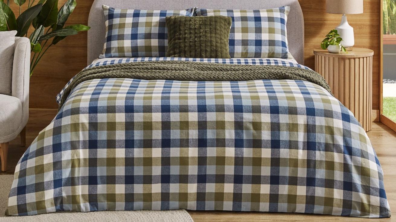L'Avenue Essential Kyson Flannelette Quilt Cover Set - Super King
