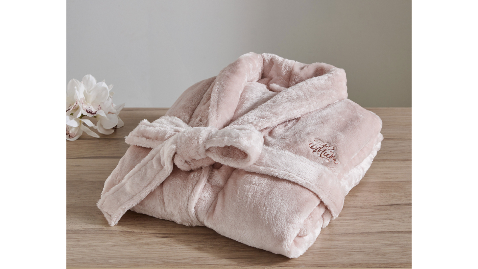 L'Avenue Essential Silk Touch Mum Embroidery Blush Bathrobe - Large/Exta Large