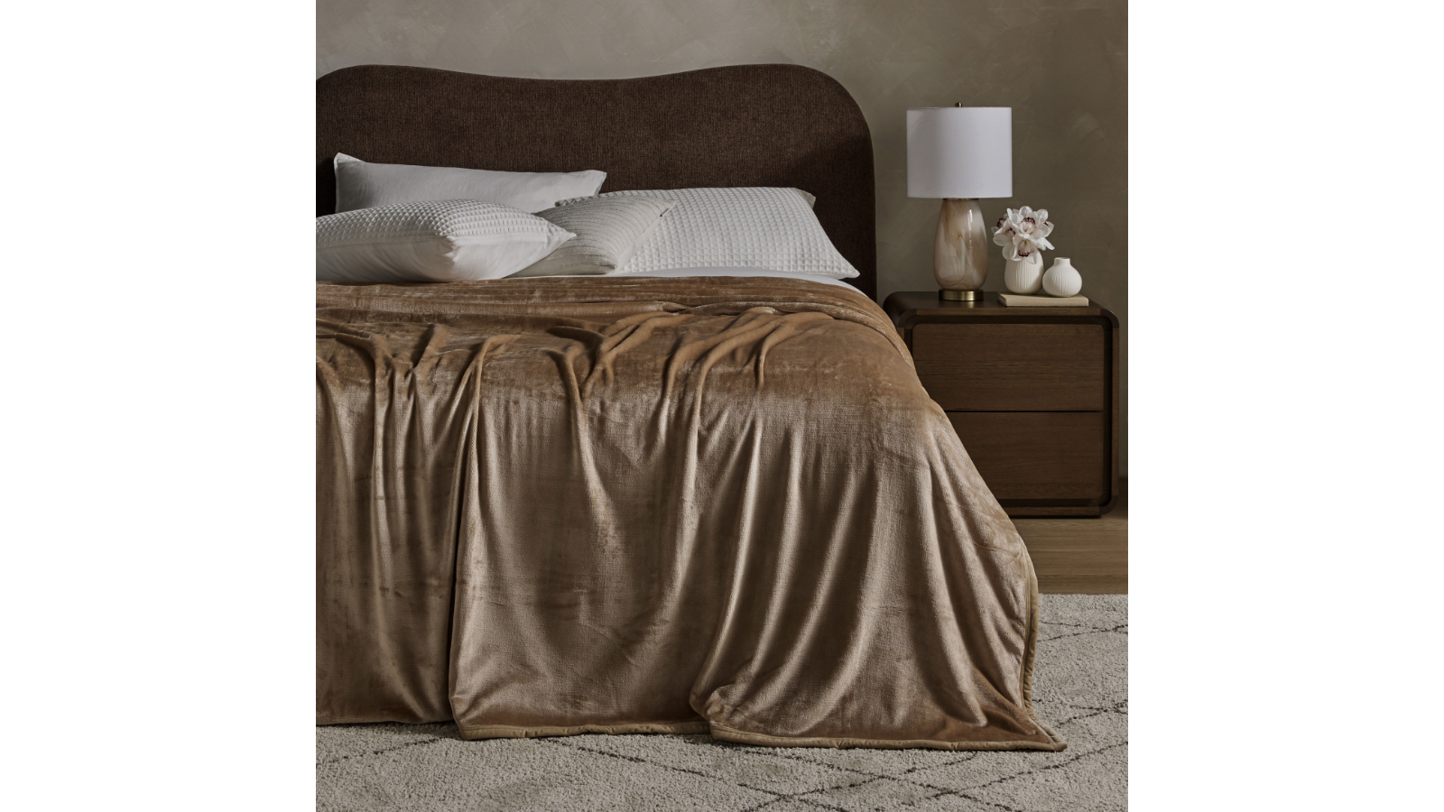 L'Avenue Lifestyle Nordic Luxe Latte Blanket - Queen/King