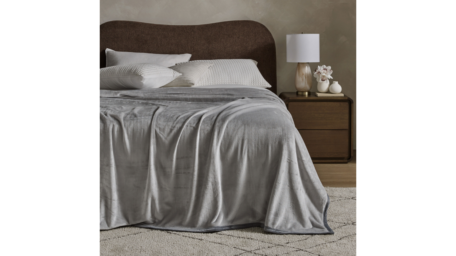 L'Avenue Lifestyle Nordic Luxe Silver Blanket - Super King