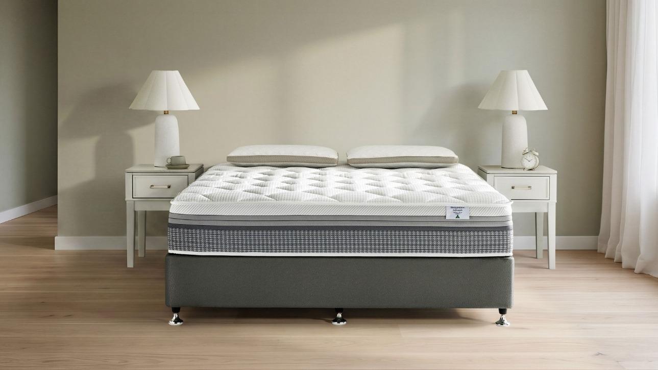 SleepMaker Smart Rest Medium Mattress - Queen