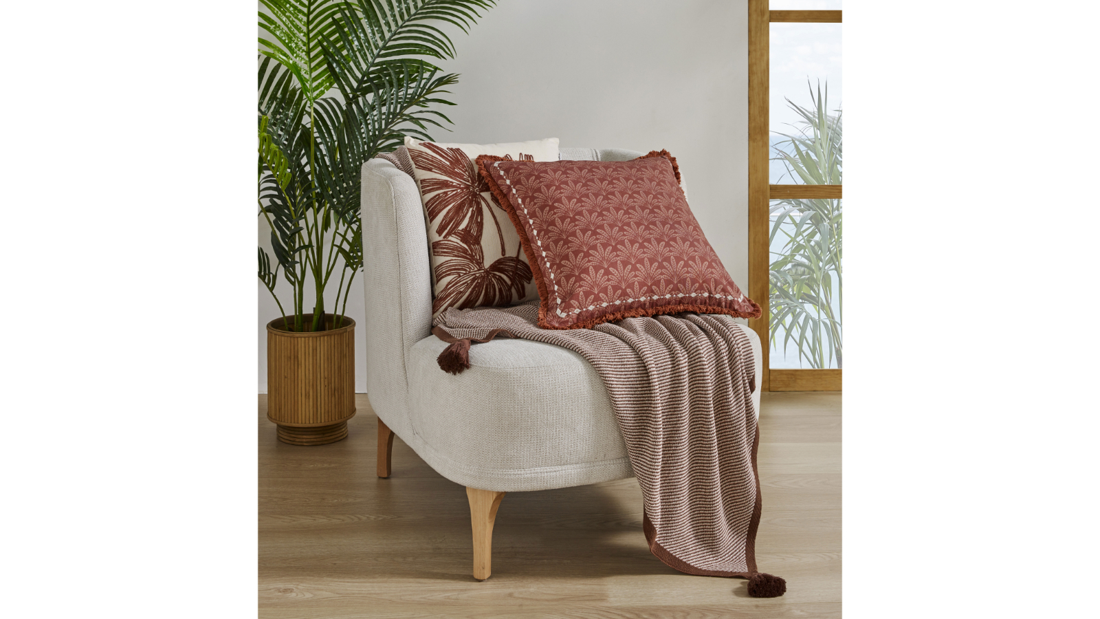 L'Avenue Luxury Sherwood Square Cushion