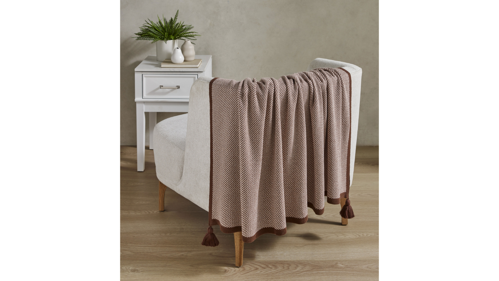L'Avenue Lifestyle Barney Jacquard Throw