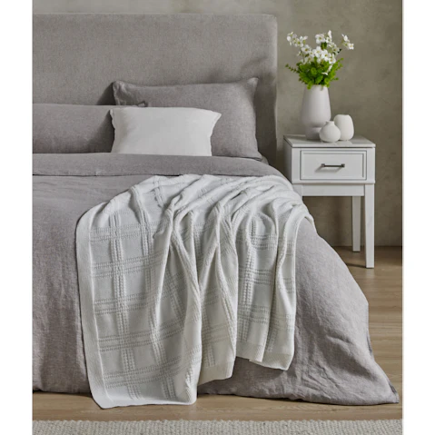 L'Avenue Lifestyle Falco Check White Throw