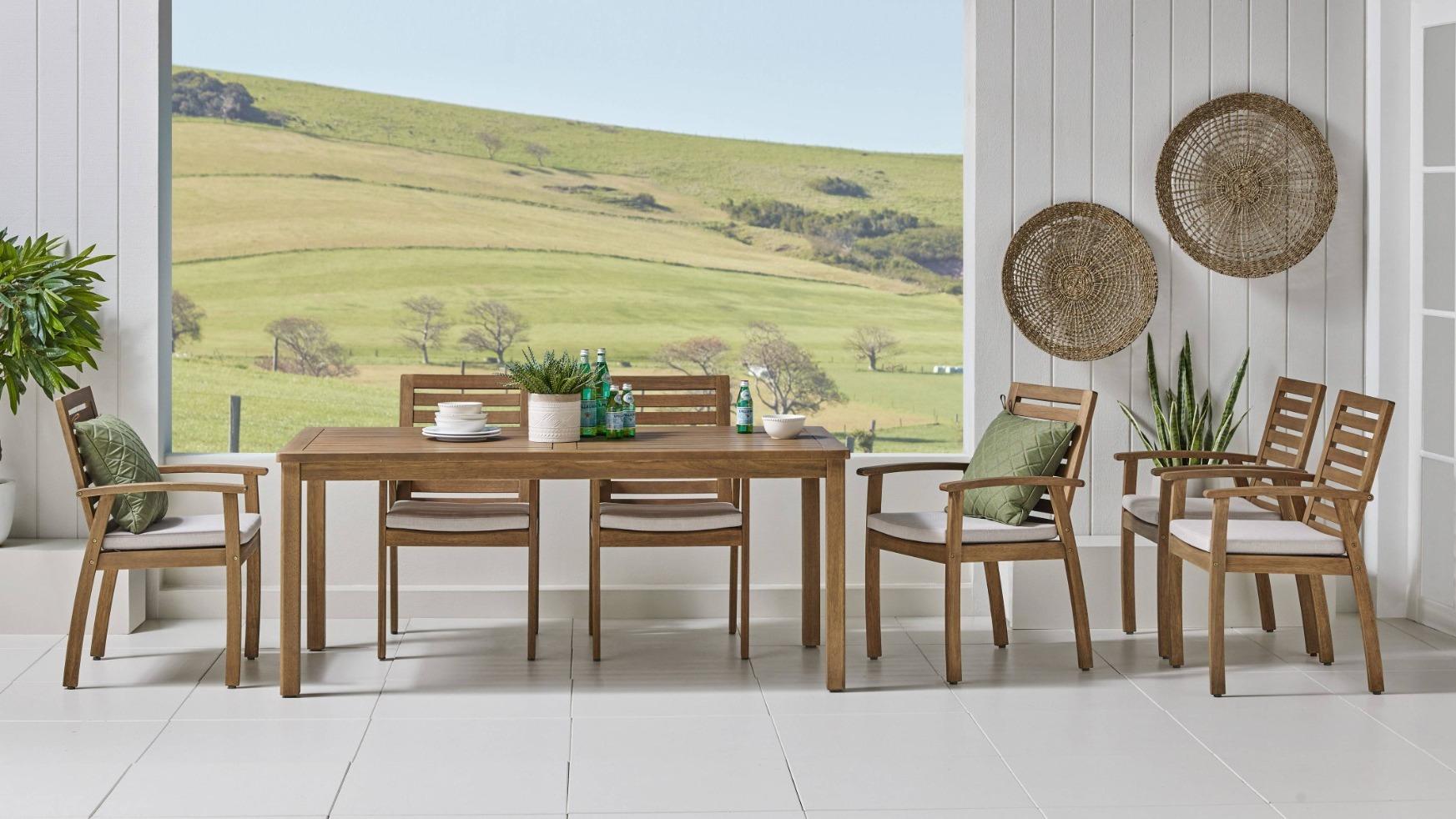 Southbank Outdoor Rectangular Dining Setting