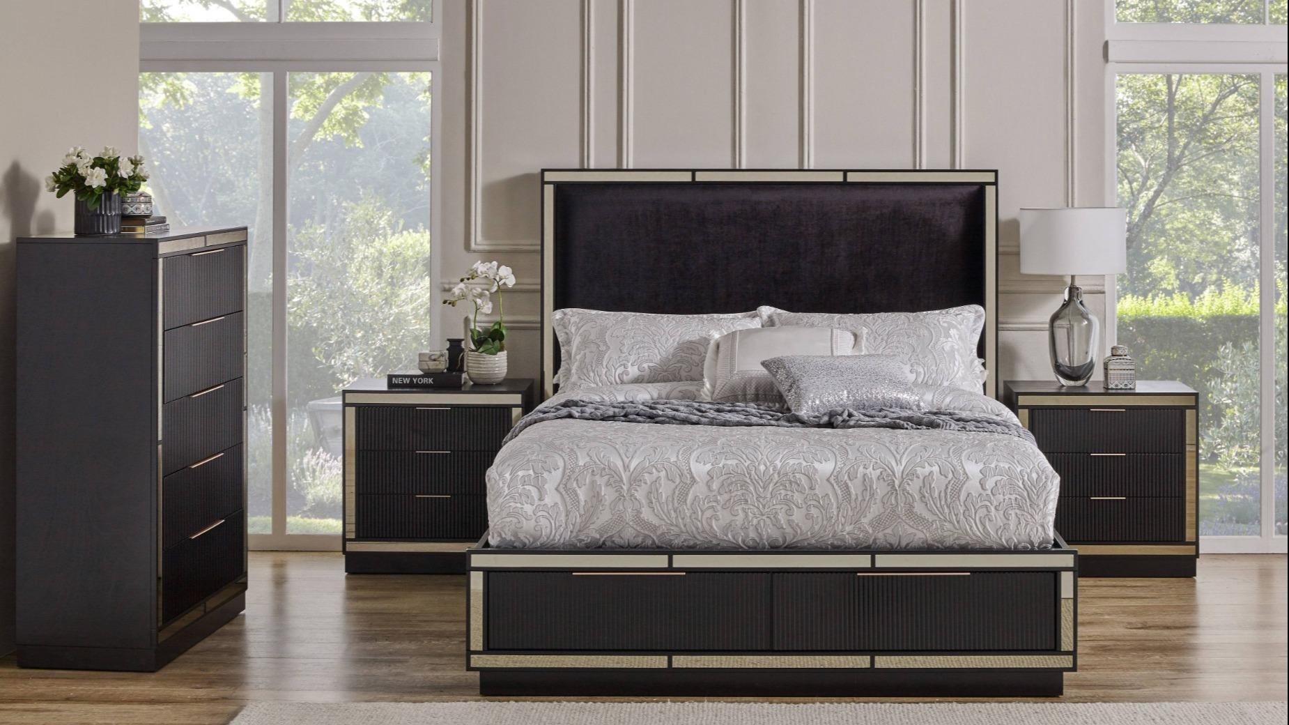 Caravel 2-Drawer Bed