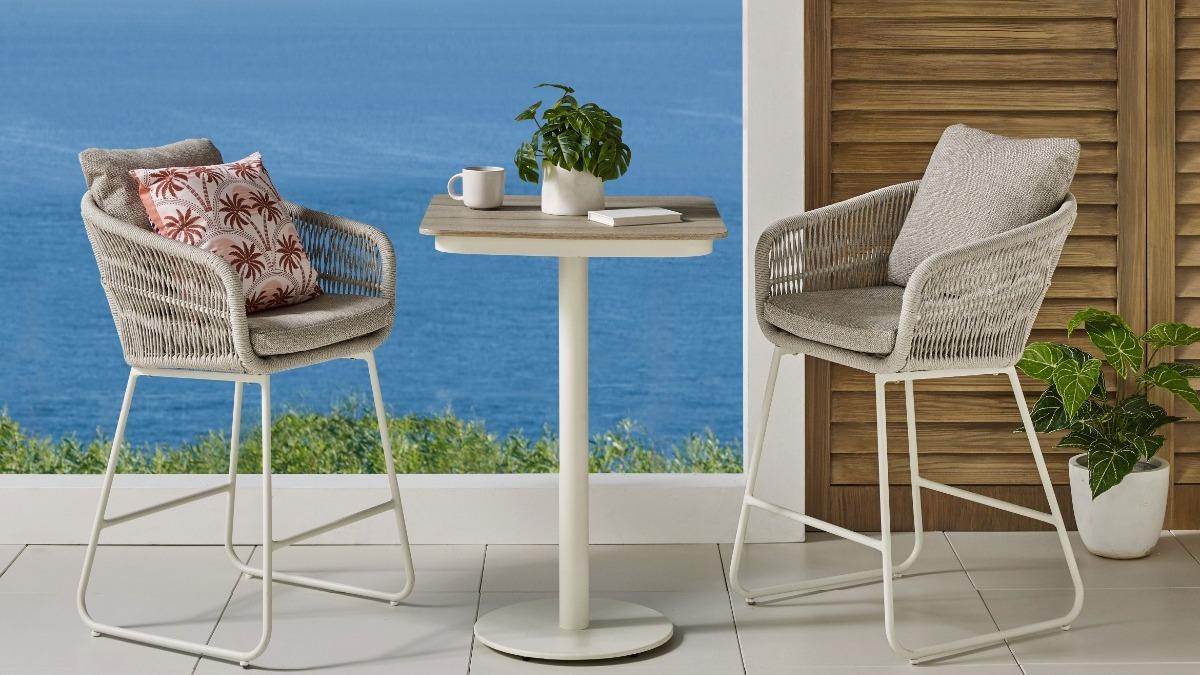 Arco 3-Piece Outdoor Square Bar Setting