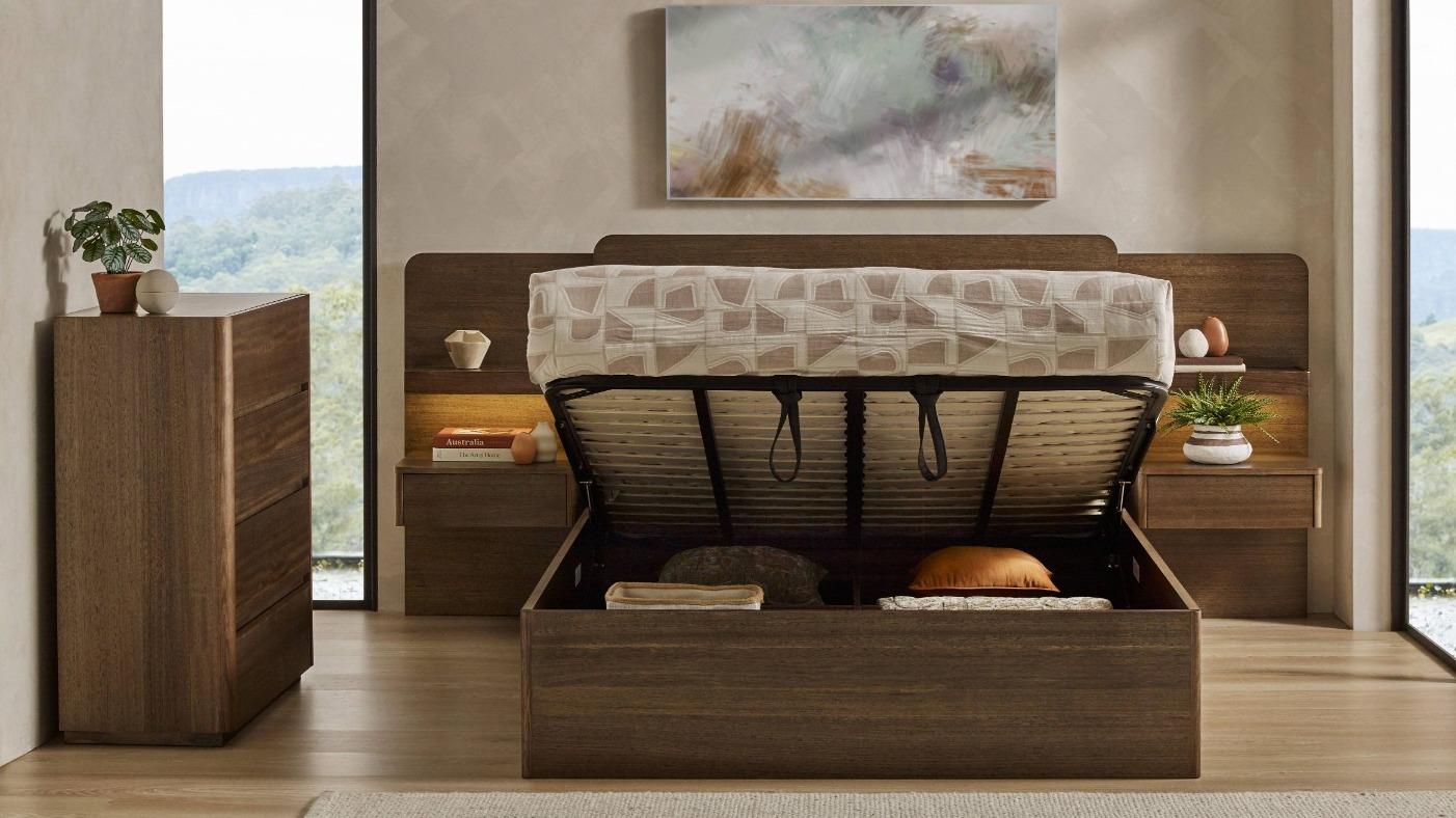 Sutton Extended Gas Lift Bed with 1-Drawer Bedside Tables - Queen