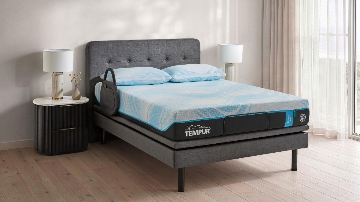 TEMPUR Ascend Zero G Adjustable Base with Handrail