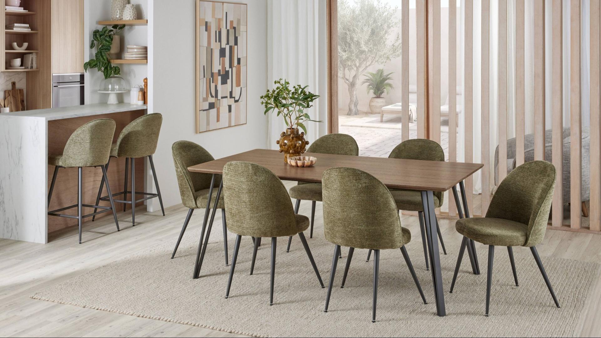 Wynn 7-Piece Rectangular Dining Table Set