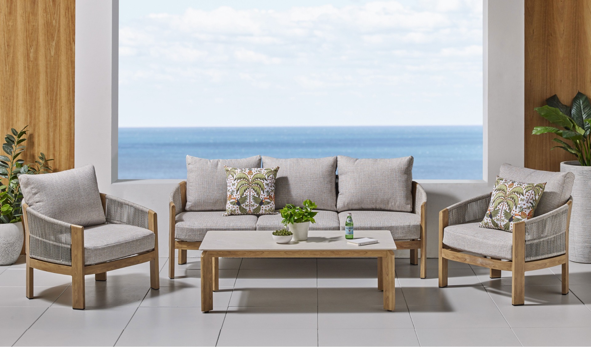 Montecello 4-Piece Outdoor Lounge Setting