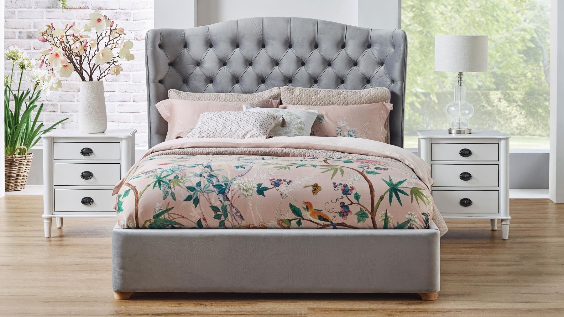 Waldorf Steel Low Foot Bed - Queen