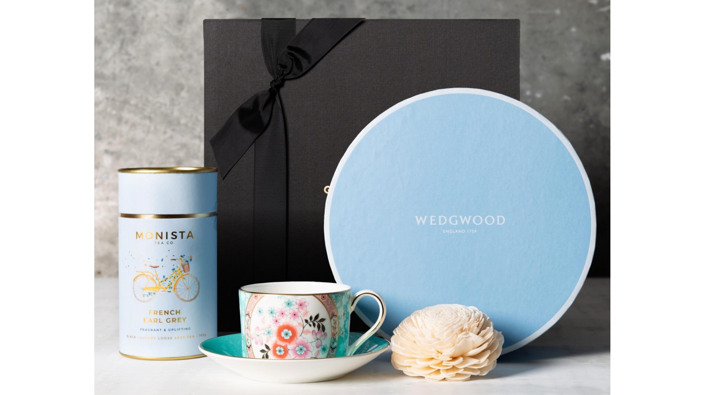 Gourmet Basket Wedgwood Tea Hamper