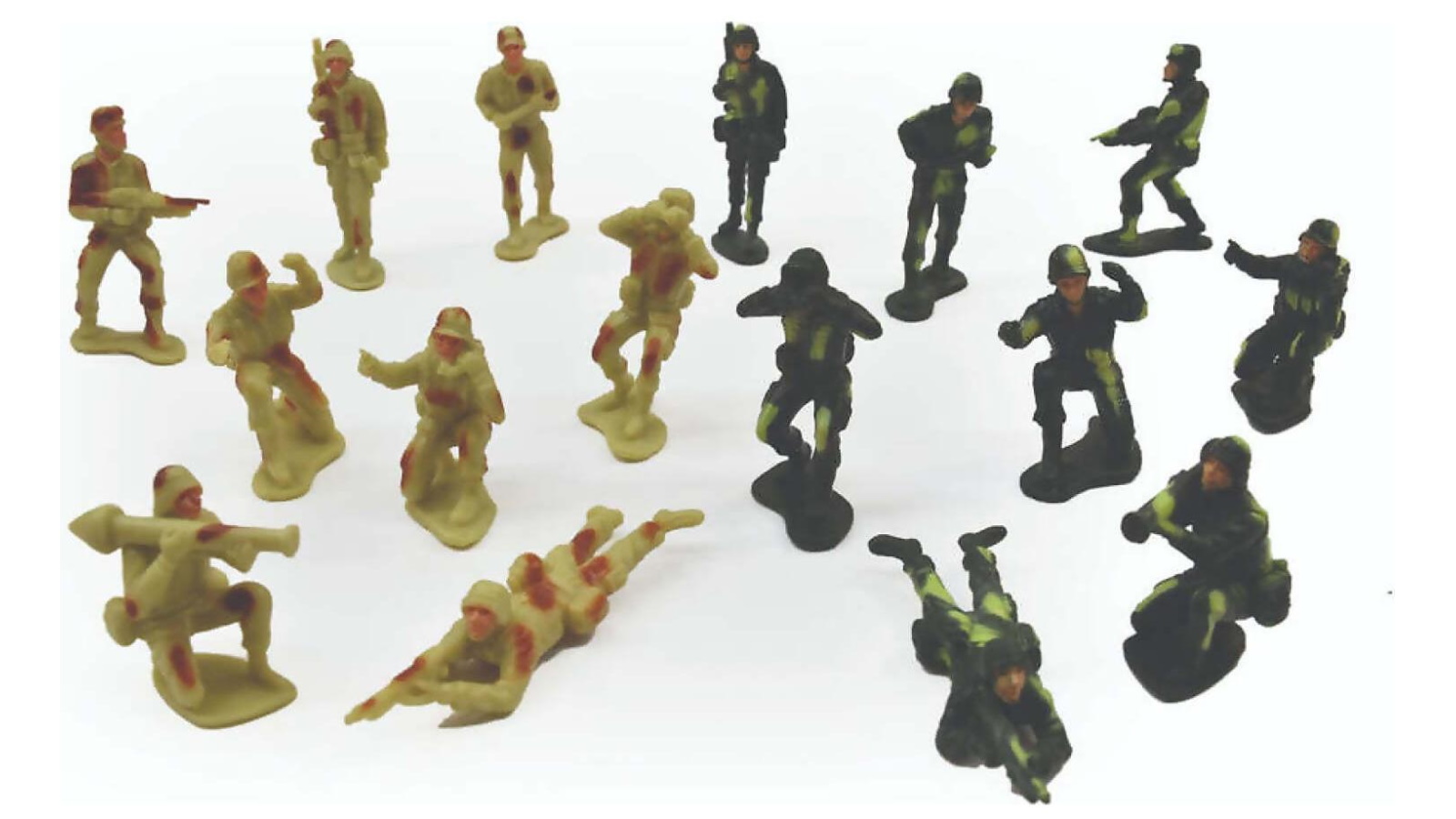 Peterkin Classics Soldier World 16-Piece Figure Set | Harvey Norman