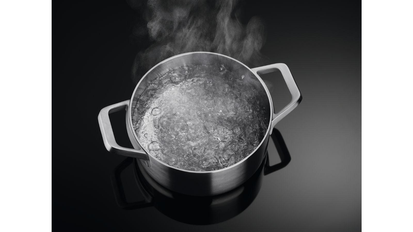 AEG 800mm TotalFlex Induction Full Cooktop Harvey Norman