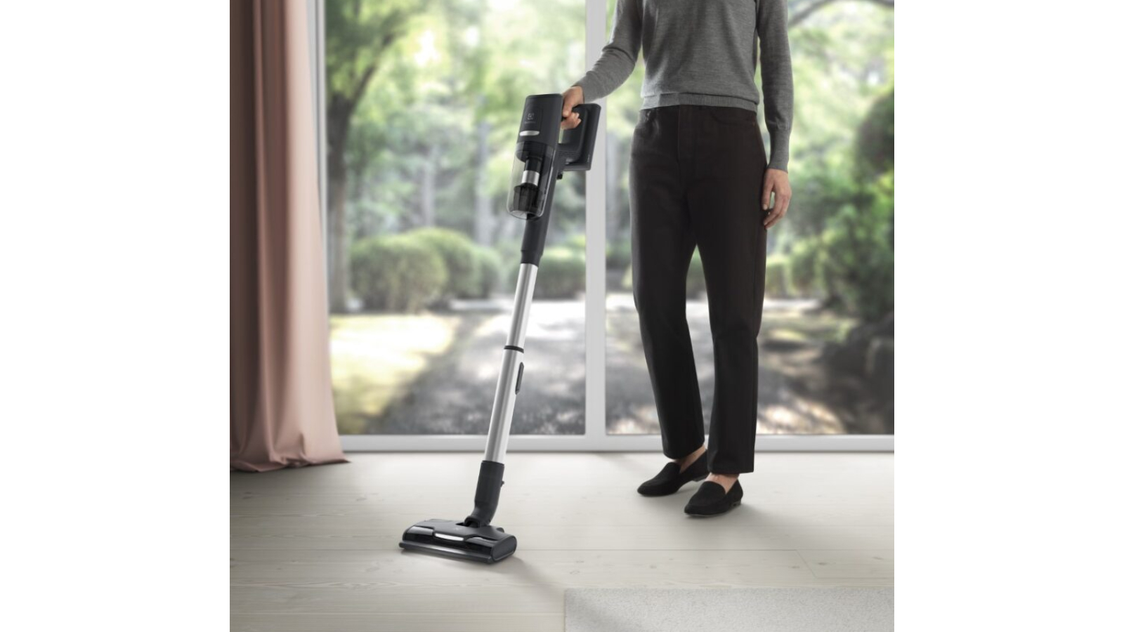 Electrolux Ultimate Home 900 Reach Stick Vacuum Harvey Norman