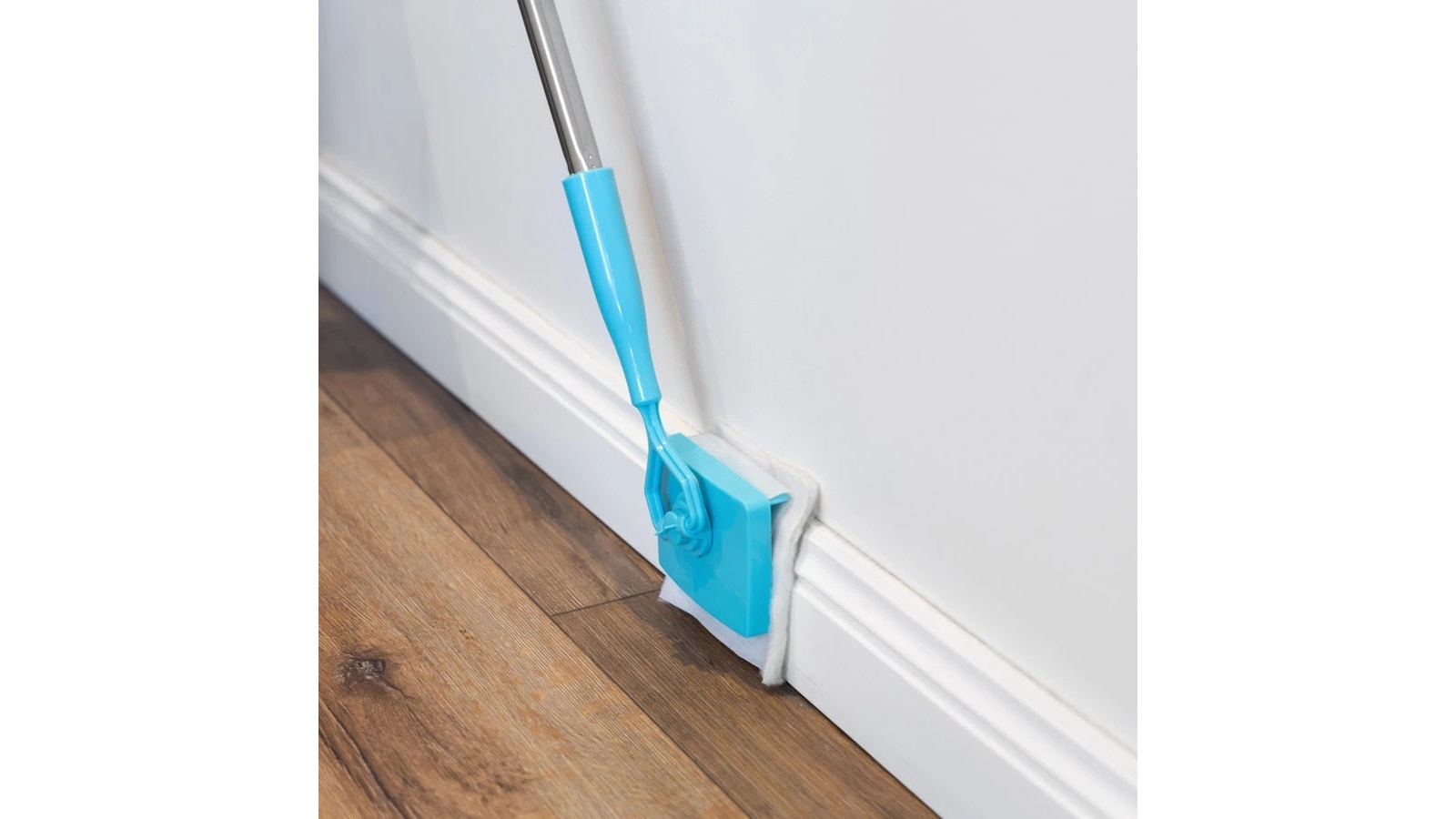 Skirting on sale board cleaner