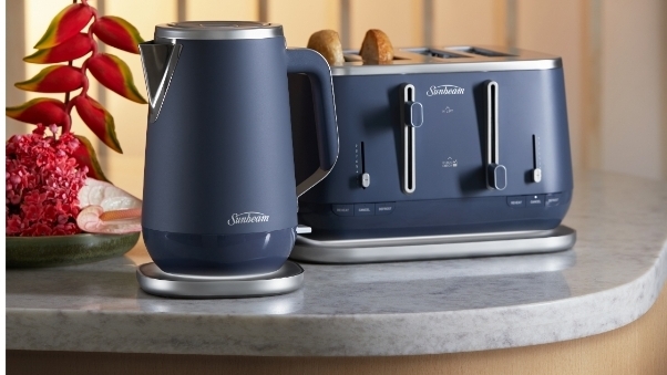 Navy top blue toasters