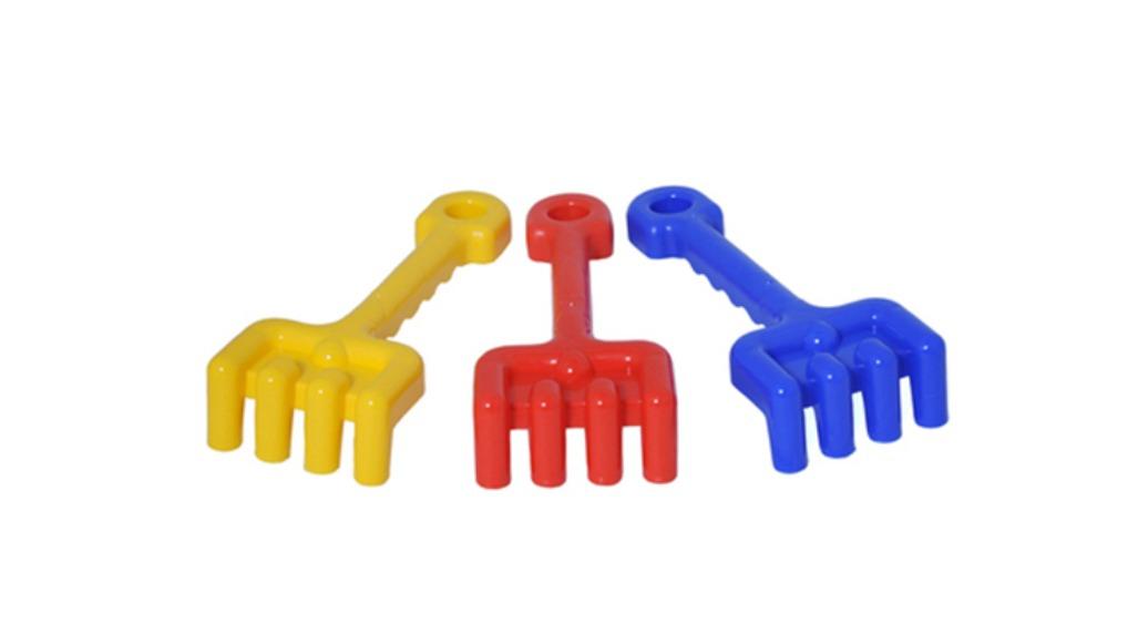 Plasto Kids 3 Piece Assorted Beach Fun Sand Rake Dig Play Toy - 1year+