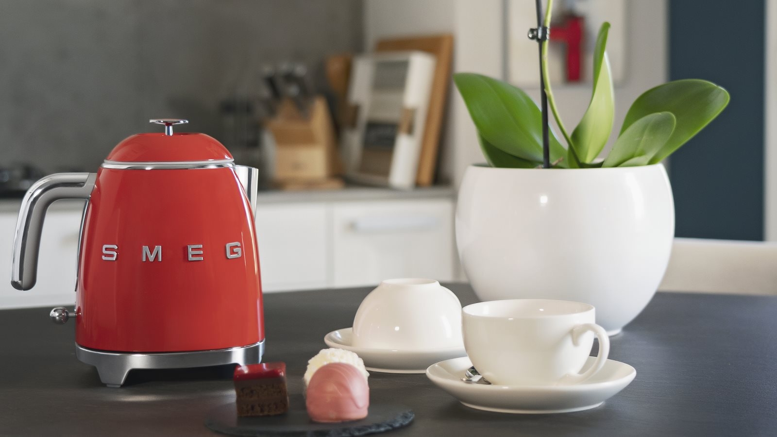 Smeg 50's Retro Style Mini Electric Kettle Red Harvey Norman
