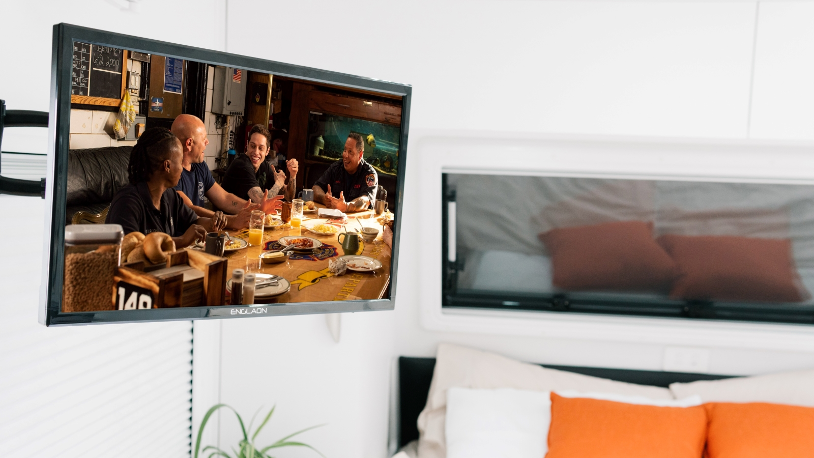 Englaon 24inch HD 12V LED TV with Builtin DVD Player Harvey Norman