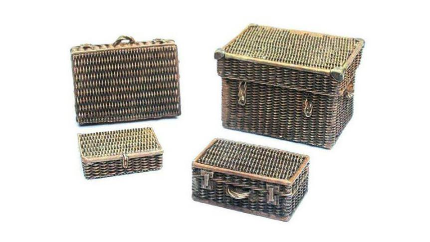 Vallejo Wicker Suitcase Scenic Mini Accessories