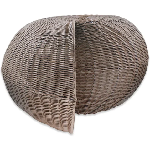 Design Square Snail Rattan Pet House Bed - Brown