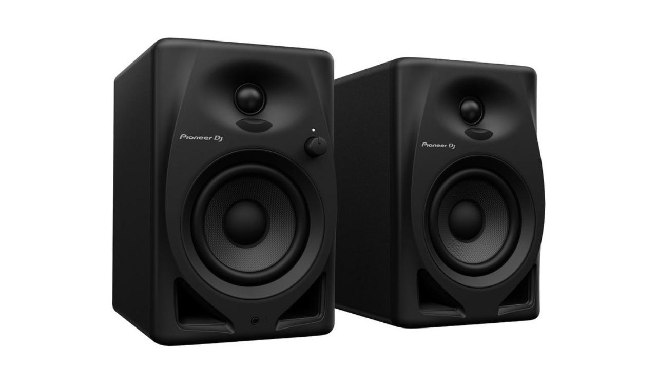 Pioneer DJ 2-Way LF 3/4inch HF D Class Amp Powered Loudspeaker 4inch Compact Monitor Pair - Black