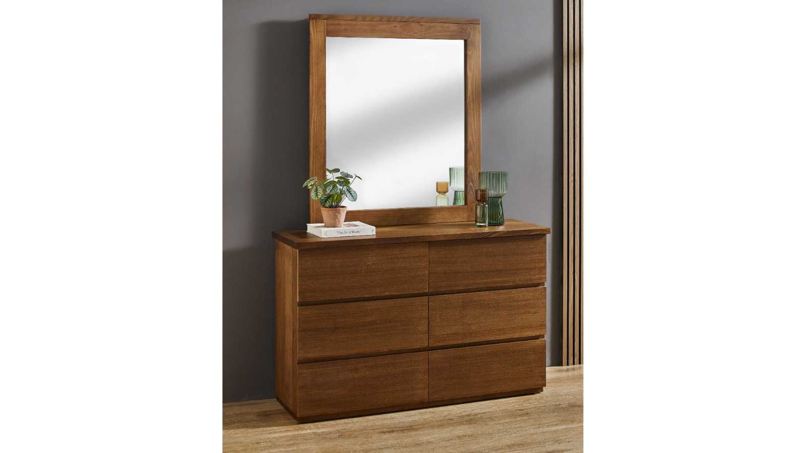 Epping Mirror