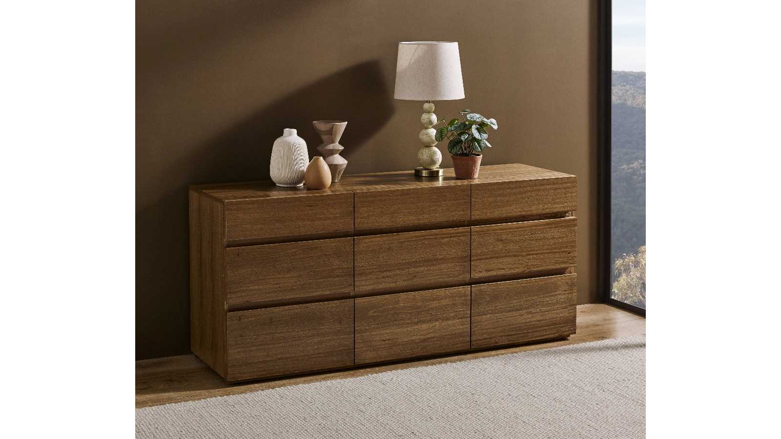 Eclipse Dresser