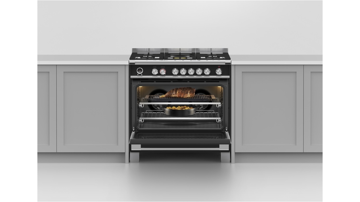 Fisher & Paykel 900mm Pyrolytic Dual Fuel Freestanding Cooker Black