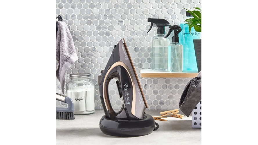 Russell Hobbs Freedom Cordless Steam Iron Harvey Norman