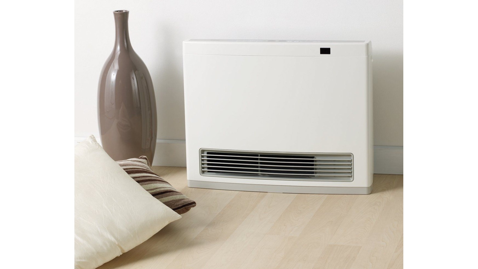Rinnai Avenger 25 Unflued Natural Gas Convector Heater with 3m Hose - White  | Harvey Norman