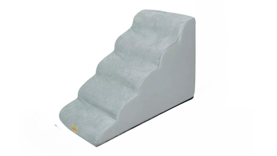 Pretty & Practical 3-Step Curved Dog Ramp Stairs for Training and Bed
