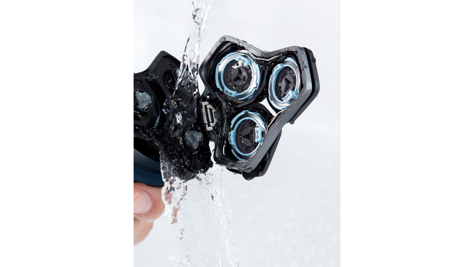 Philips Series 5000 SkinIQ Wet & Dry Electric Shaver Harvey Norman