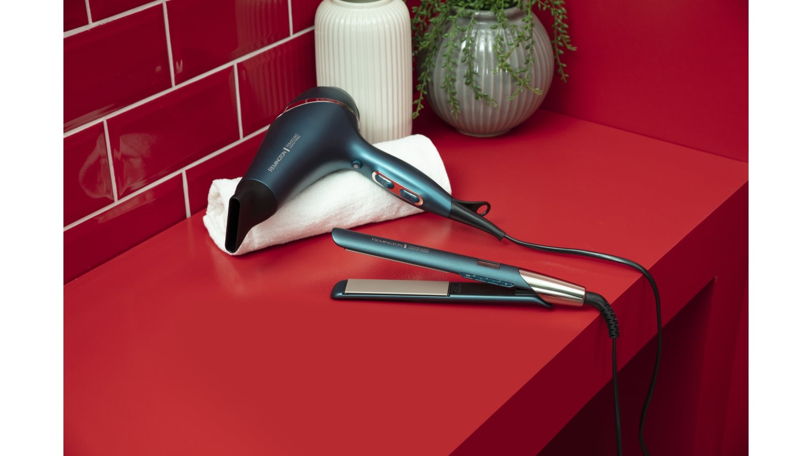 Remington Advanced Coconut Therapy Hair Straightener Harvey Norman