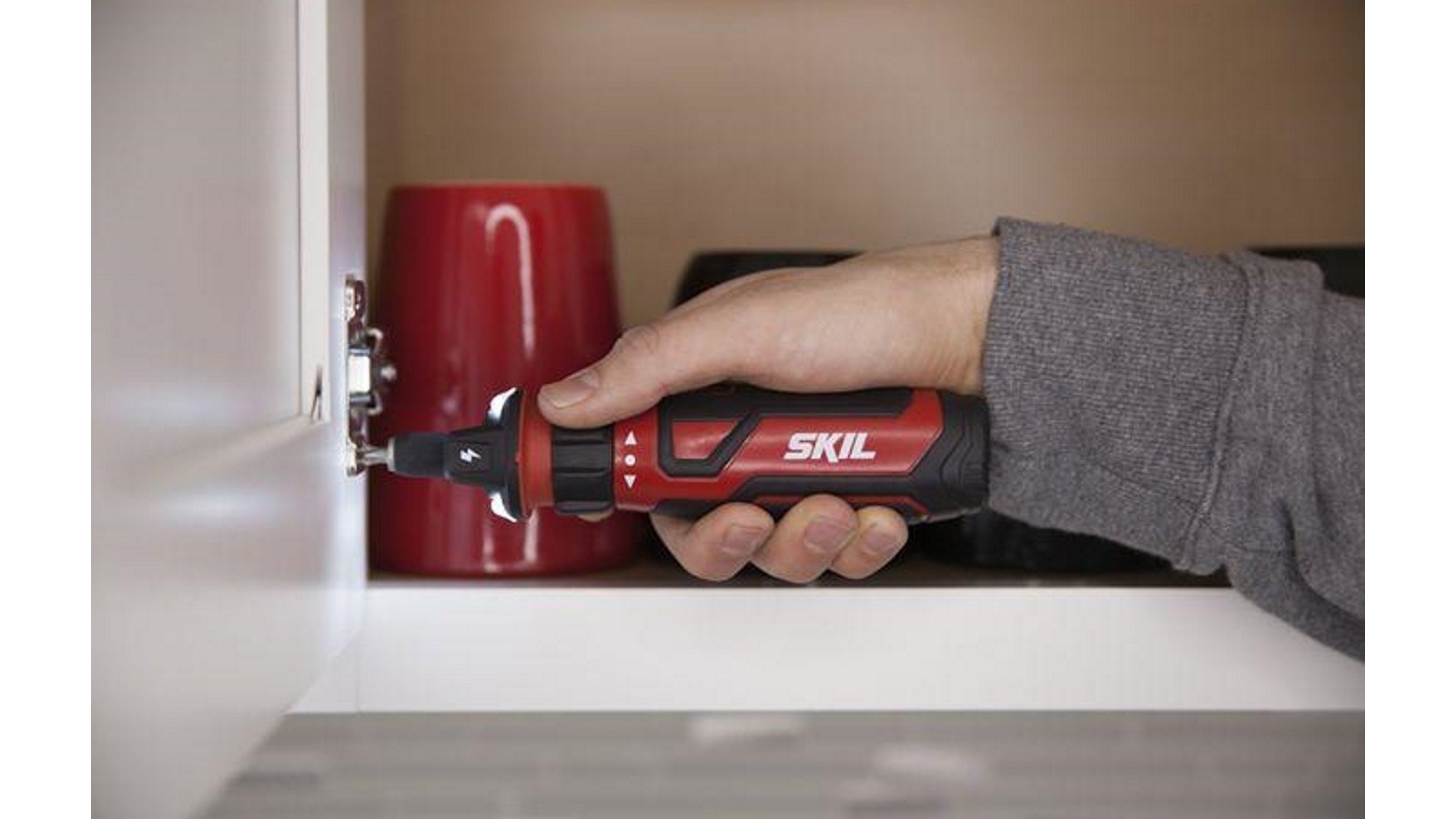 SKIL 4V Multi Tool Screwdriver with Circuit Sensor Technology