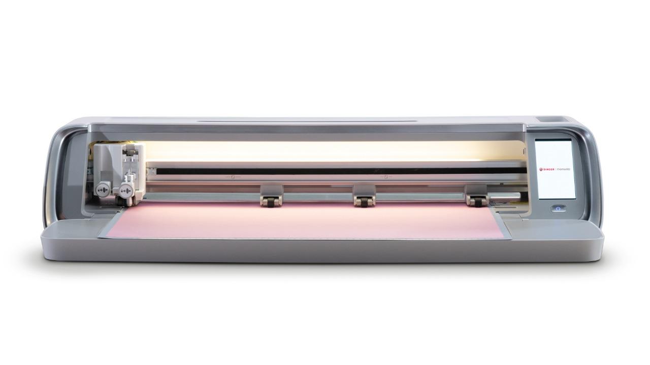 Singer Momento Fabric and Craft Cutting Machine - 24inch