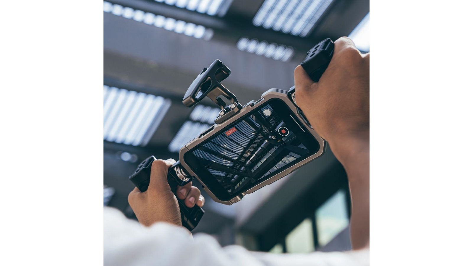 SmallRig Video Kit Lite for iPhone 13 Pro Max 3604 | Harvey Norman