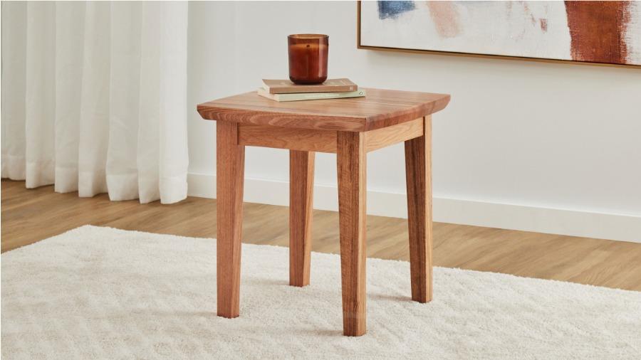Legana Lamp Table