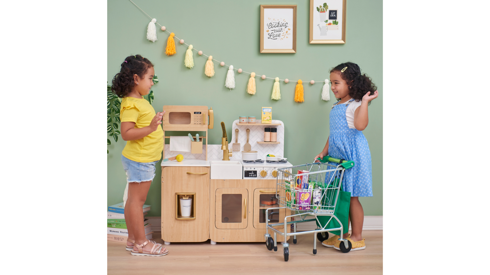 Teamson Kids Little Chef Cyprus Play Kitchen Set Light Oak/White