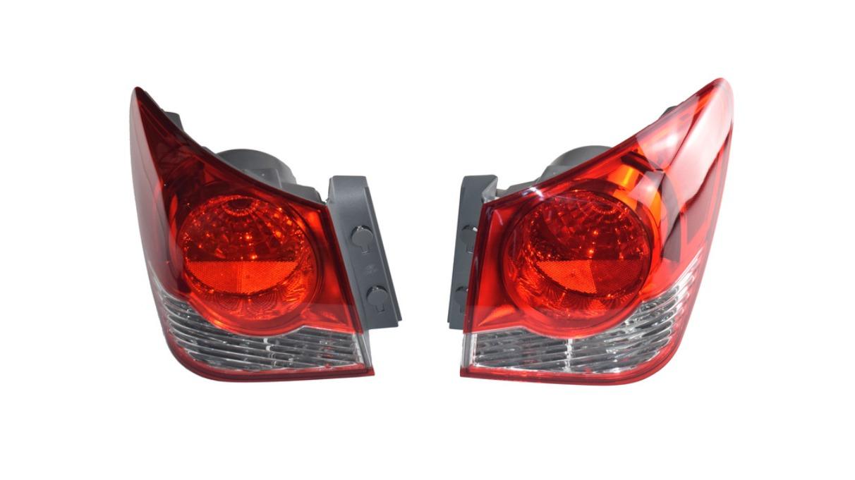 Machter Autoparts Pair Tail Light - Fits Holden Cruze JG JH 4 Door Sedan