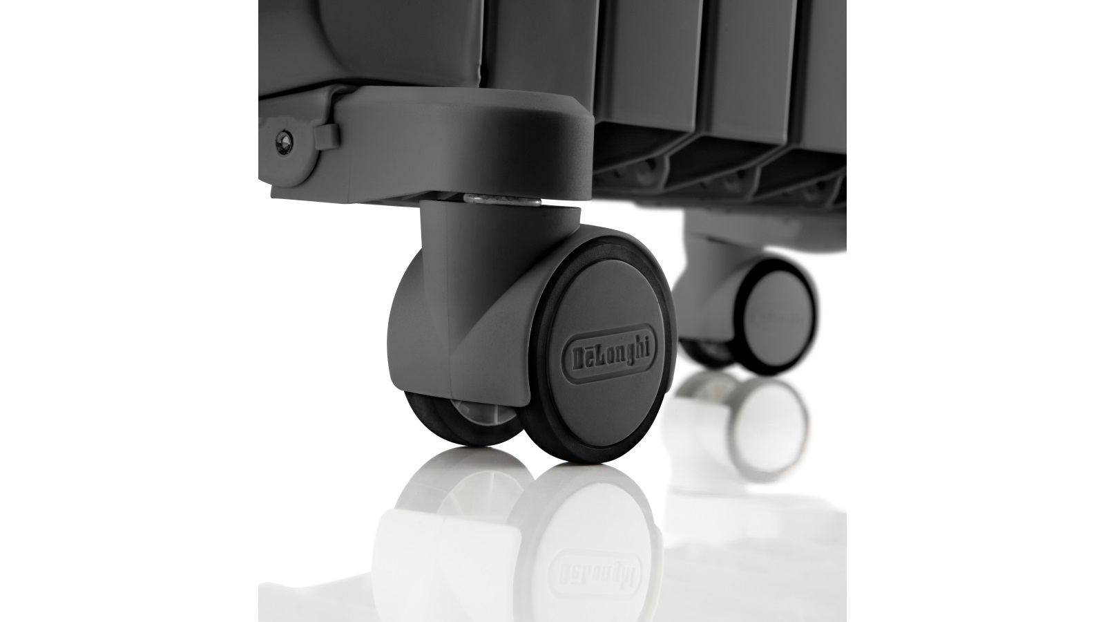 DeLonghi 1500W Dragon Oil Column Heater with Timer Harvey Norman