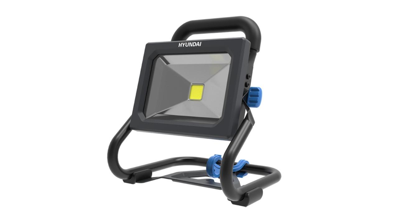Hyundai Power Brushed 20V LED Work Light, Flood - Skin Only