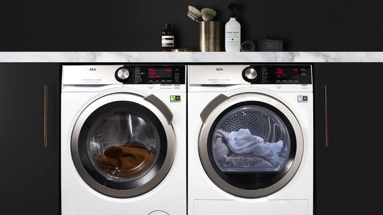 AEG LAUNDRY APPLIANCES